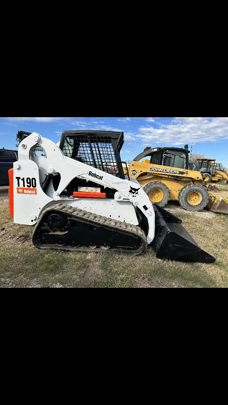 How to Navigate Skid Steer Loaders Essential Operator's Guide