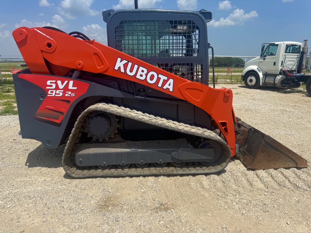 Tracked Skid Steer Loader Kubota SVL95-2s Interstate Heavy Equipment 817.532.3016