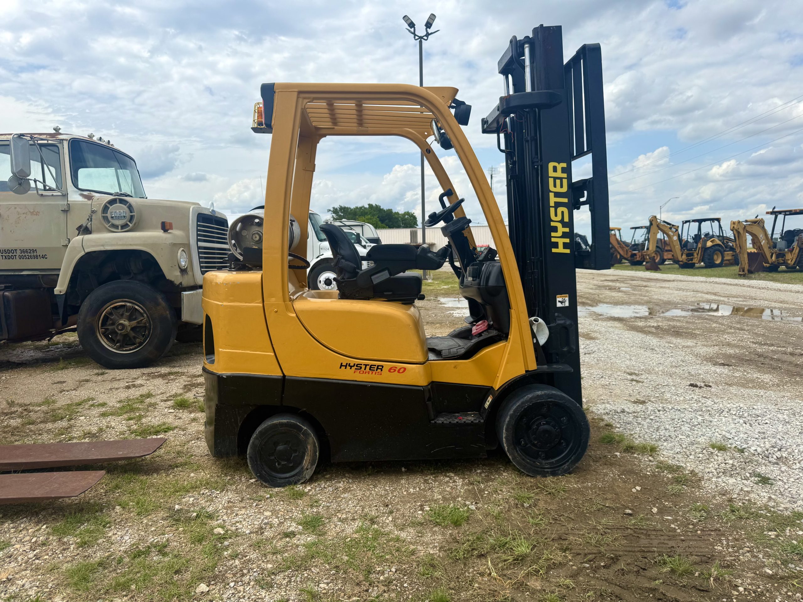 Warehouse Forklift Hyster S60FT Interstate Heavy Equipment 817.532.3016
