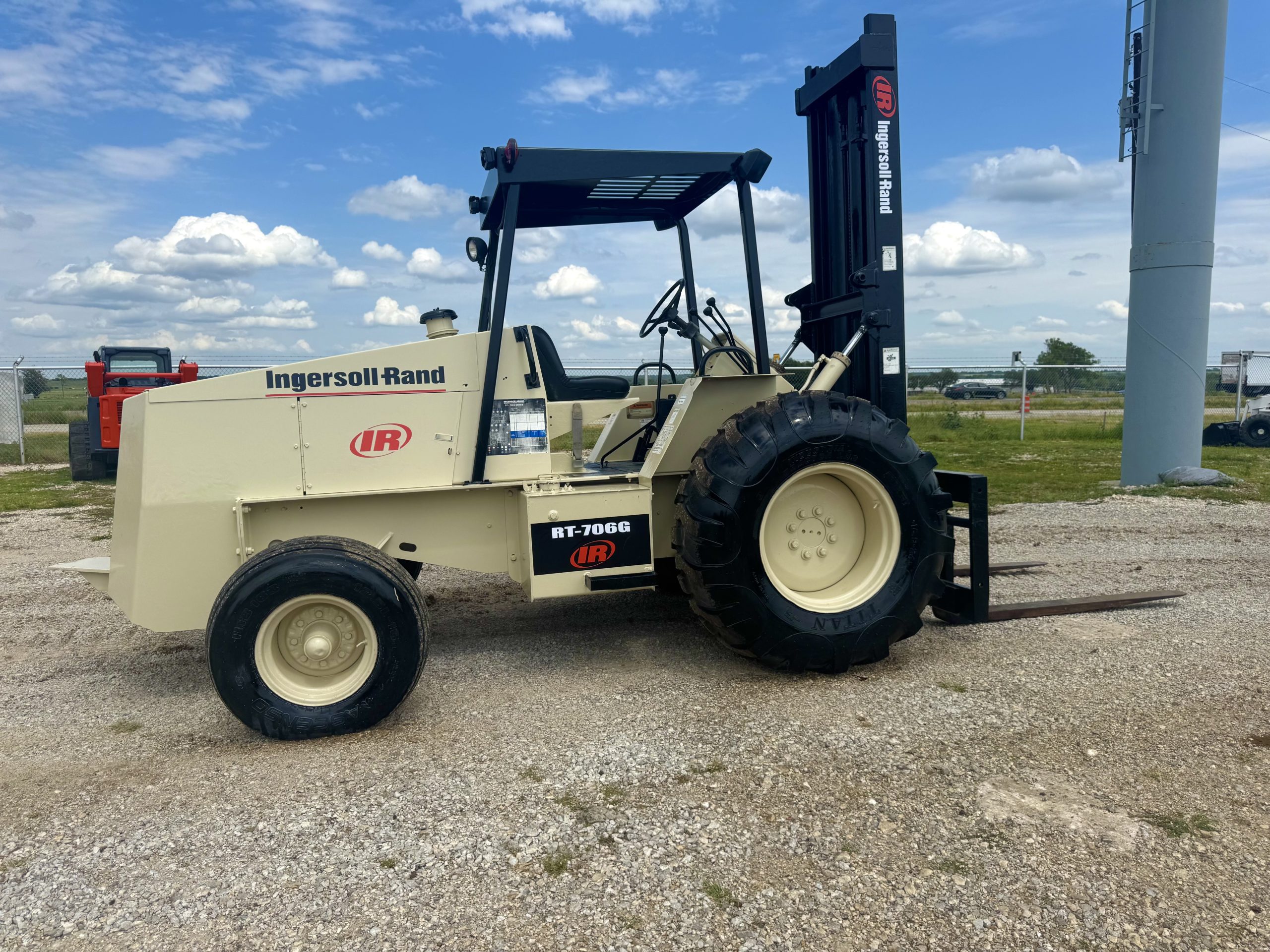 All Terrain Forklift Ingersoll Rand RT706G Interstate Heavy Equipment 817.532.3016