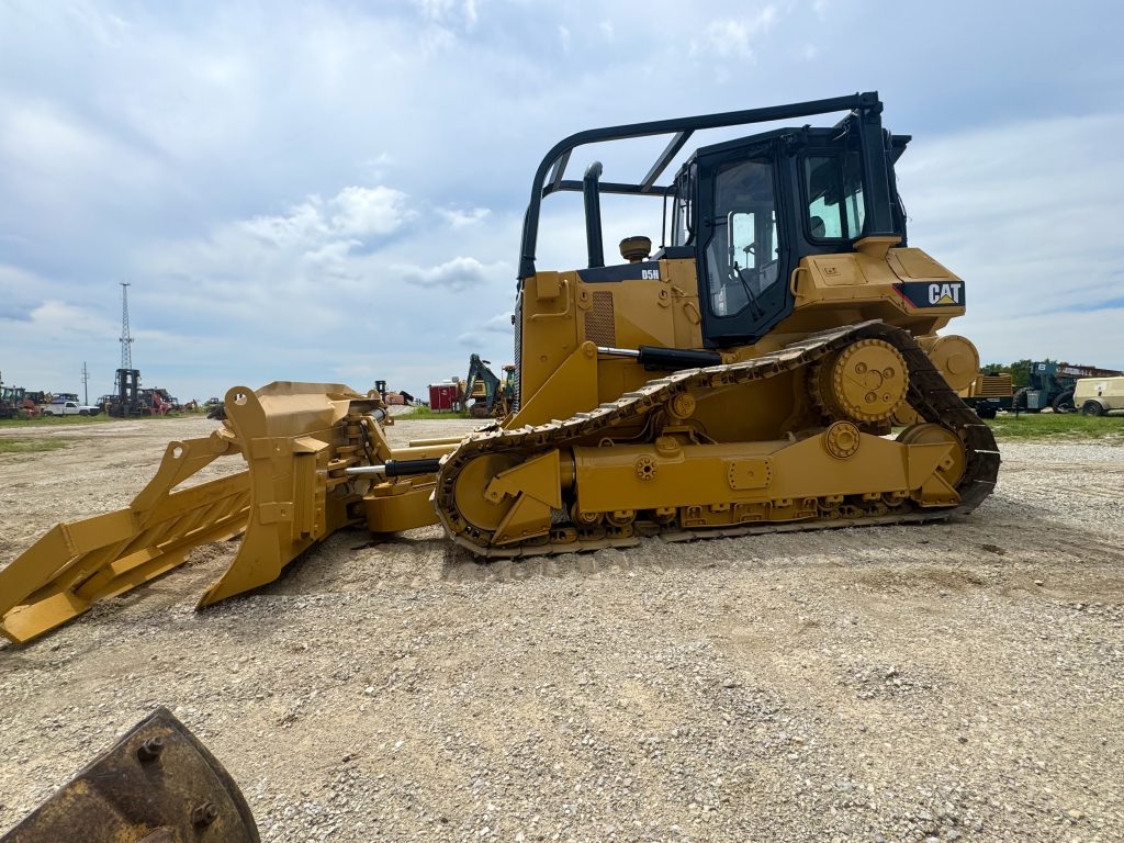 Bulldozer Caterpillar D5H Interstate Heavy Equipment 817.532.3016