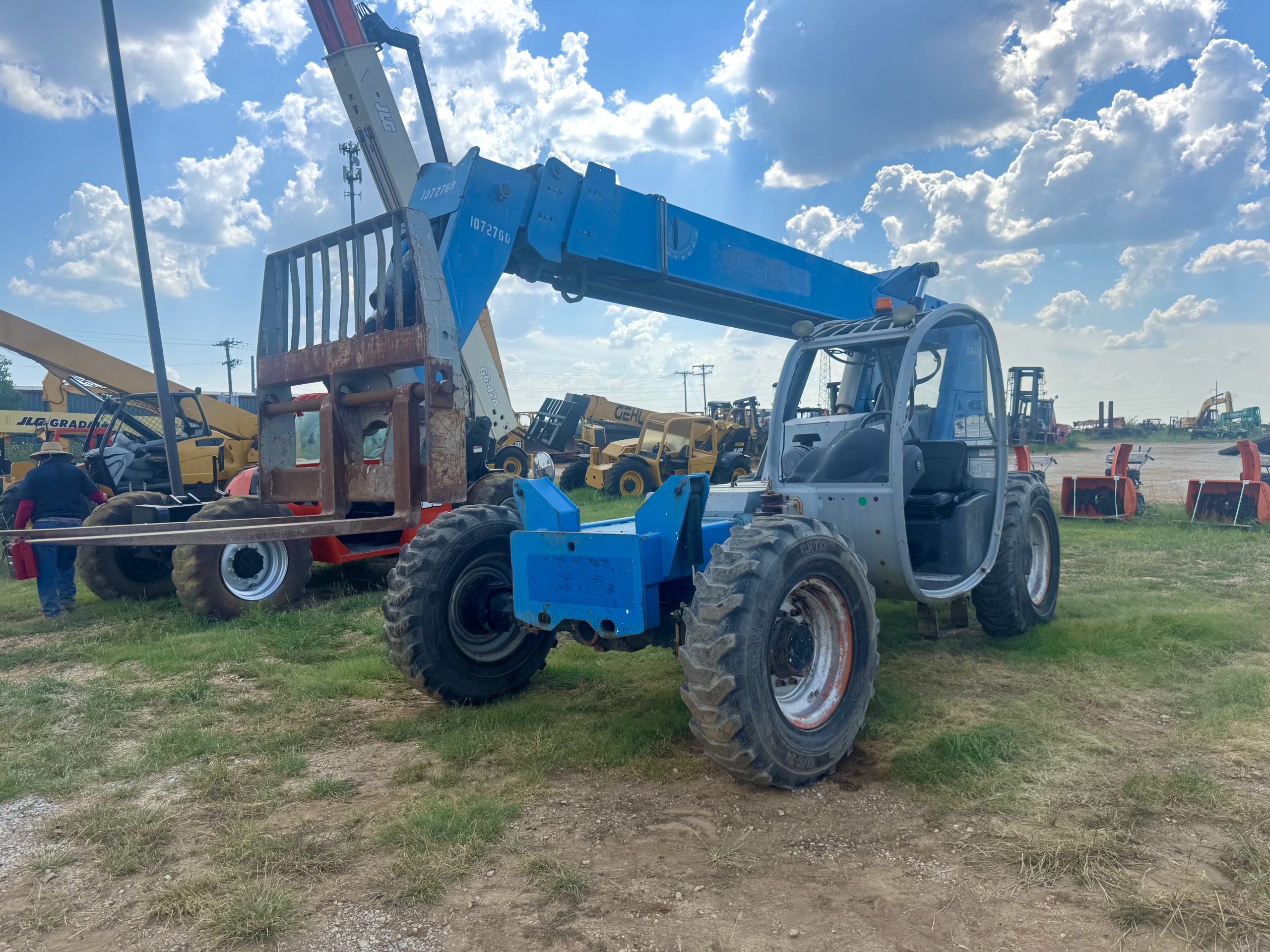 Telehandler Forklift Genie GTH-842 Interstate Heavy Equipment 817.532.3016