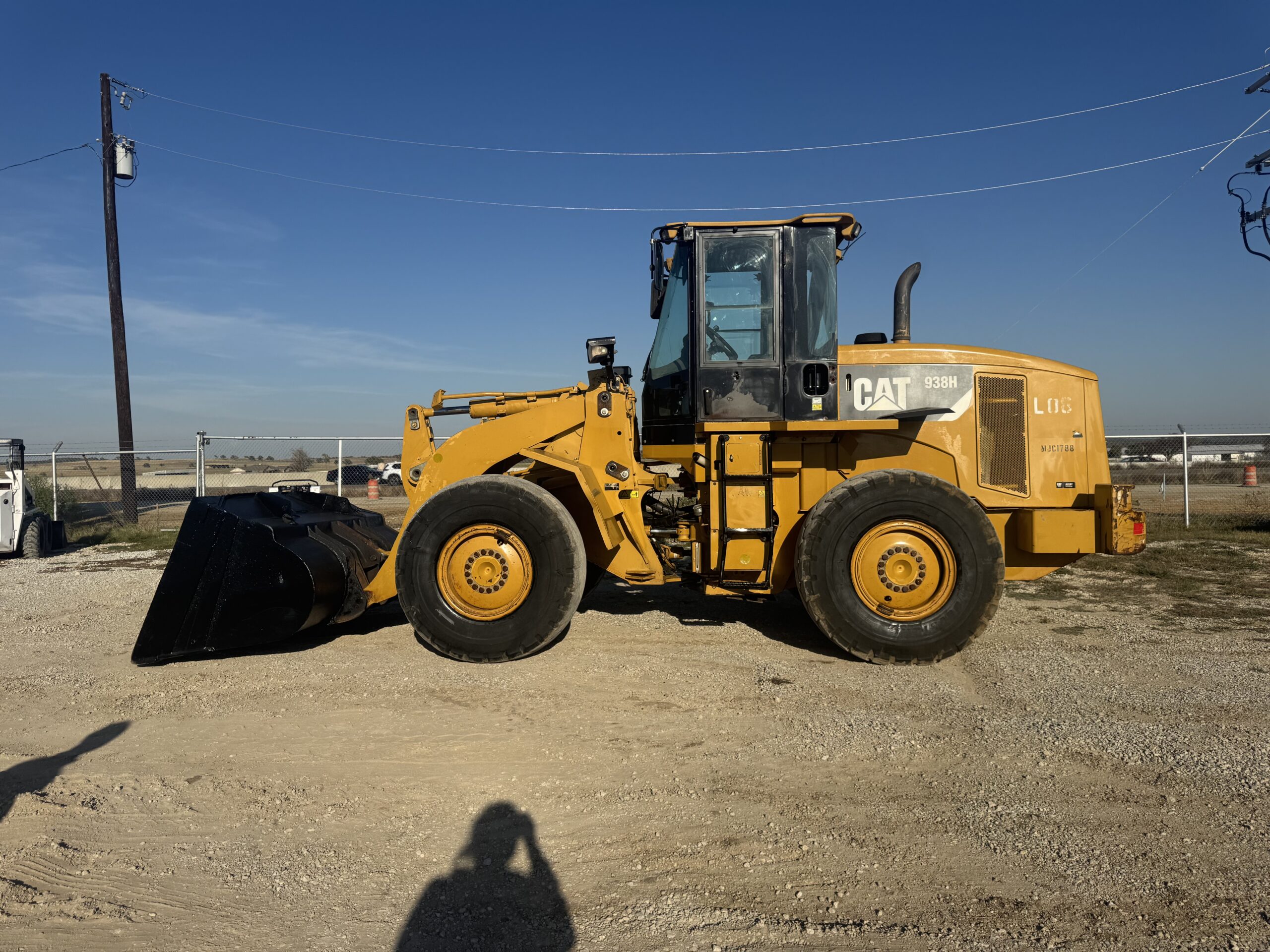 Pay Loader Wheel Loader Caterpillar 938H Interstate Heavy Equipment 817.532.3016