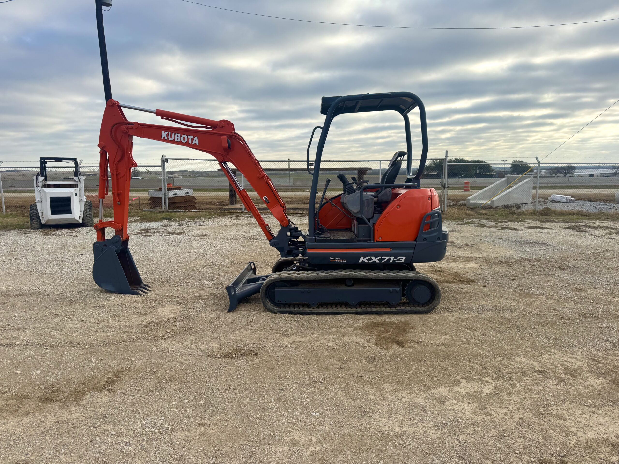 IMG_0547 Mini Excavator Kubota KX71-3 Interstate Heavy Equipment 817.532.3016