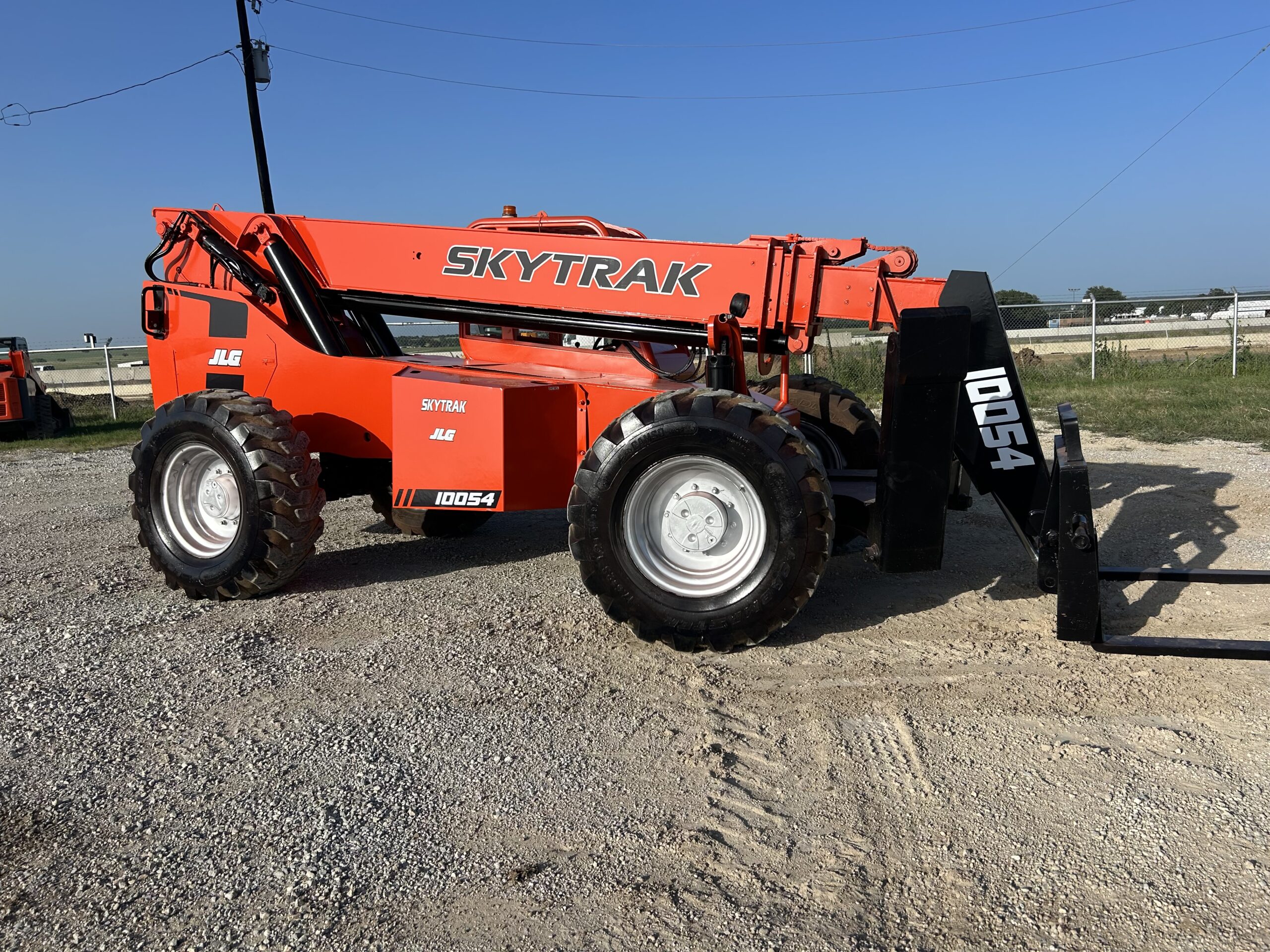 IMG_6478 Telehandler Forklift Skytrak 10054 Interstate Heavy Equipment 817.532.3016